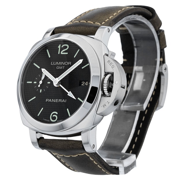 Panerai Luminor GMT PAM00535 Image 2